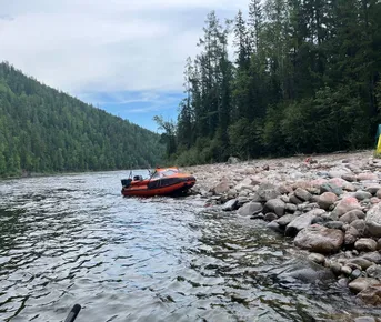 Выходные на горной реке (Моторафтинг)