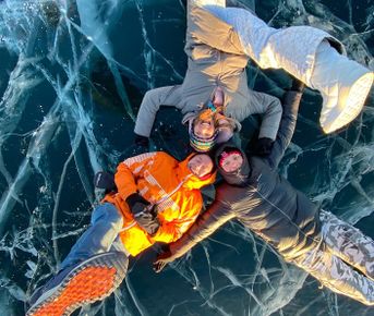 По льду Байкала — к культовым местам и диким берегам. Большое зимнее путешествие