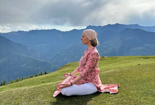 Путешествия в Индию, как погружения в красивую, величественную, духовную культуру. Море красок, йога, храмы и волшебные виды. 