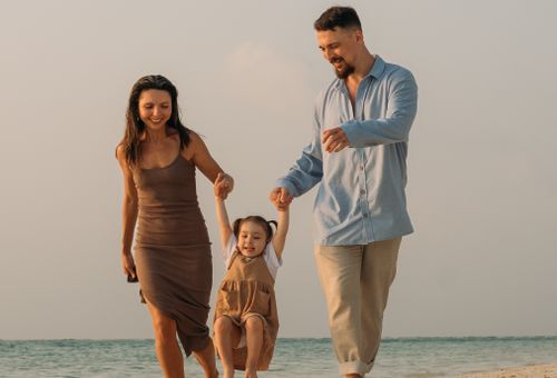 Мы открываем Мальдивы с другой стороны: уютные отели, уединённые пляжи и аутентичные впечатления.