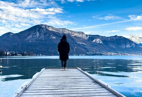 Сочетание комфорта, вдохновения и безупречной организации, где детали продуманы, а атмосфера уюта и  сервиса превращает поездку в настоящее удовольствие.