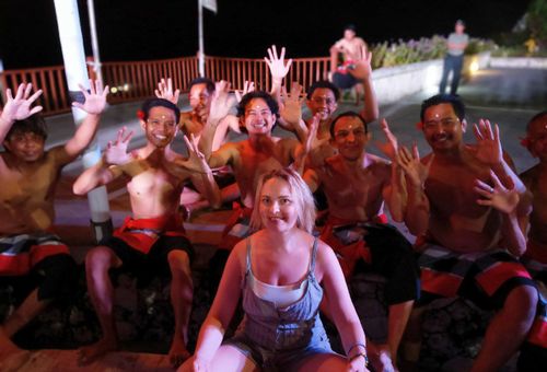 Мы ценим комфорт и тишину в красивых местах. Баланс отдыха, познания нового в компании попутчиков - единомышленников.