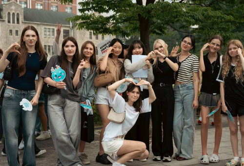 Каждая программа — это полное сопровождение, забота о безопасности и увлекательное погружение в культуру Южной Кореи.