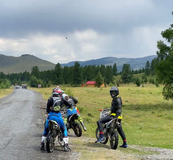 May pit bike rides in Altai