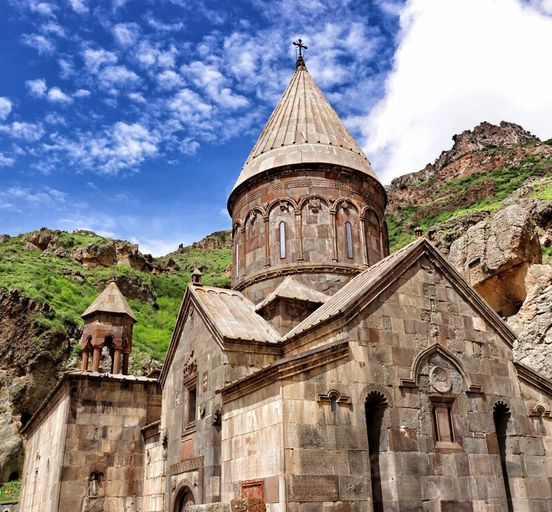A trip around the world to Mysterious Armenia