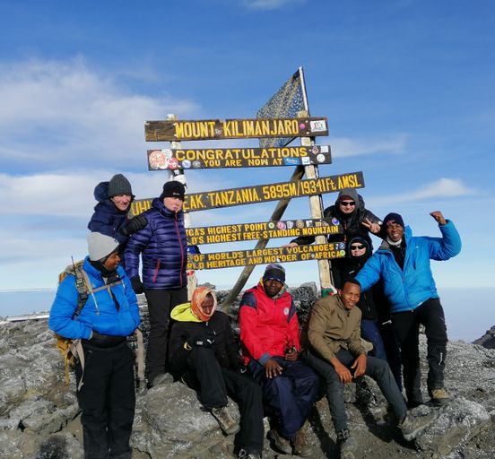 Восхождение на Килиманджаро 5895м. с русскоязычным гидом!