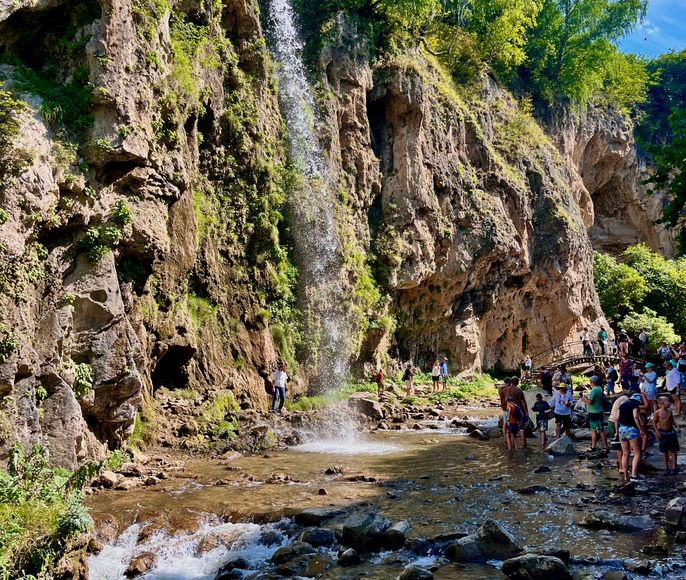 Индивидуальная Экскурсия На Медовые Водопады И Гора Кольцо