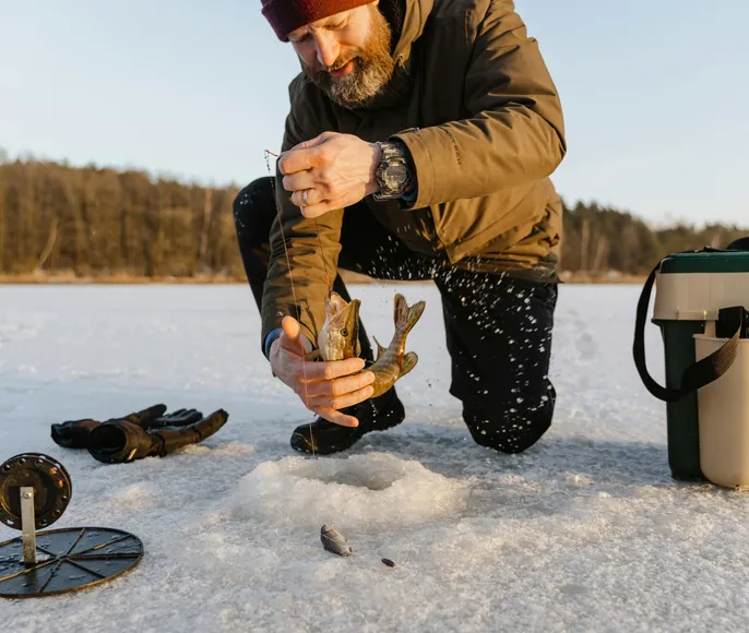 Мужской премиальный тур в Карелию: Рускеала, хивусы, зимняя рыбалка, водопады.
