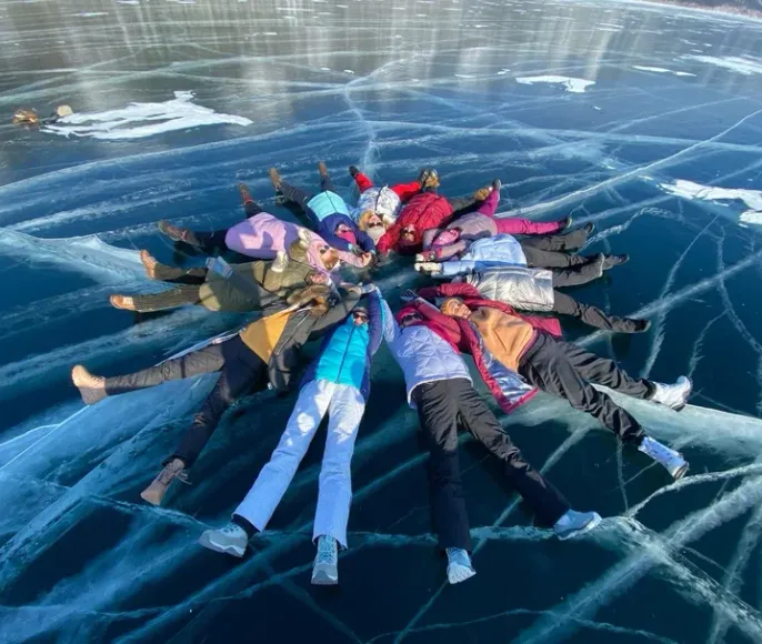 Душевная вечеринка на льду Байкала