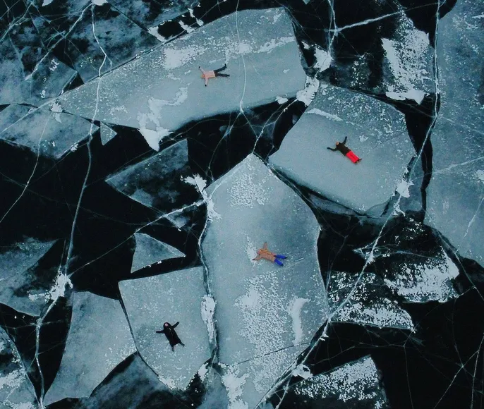 Зимний Байкал: тур на ранний лёд на хивусе