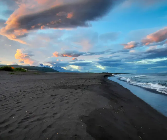 Камчатка: поход по парку Налычево с восхождением на 2 вулкана