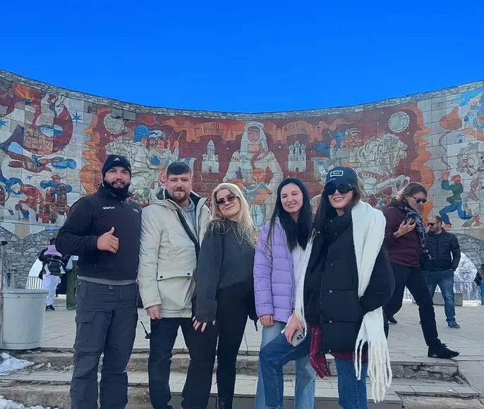 Новый год в Грузии: горы, вино, традиции и душевная компания