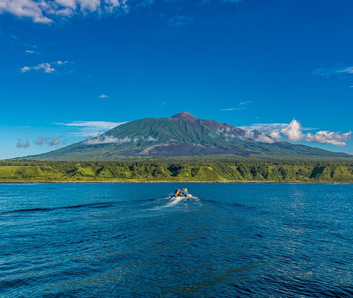 Сахалин, Итуруп, Шикотан и Кунашир с вулканом Тятя. Путешествие на другую планету