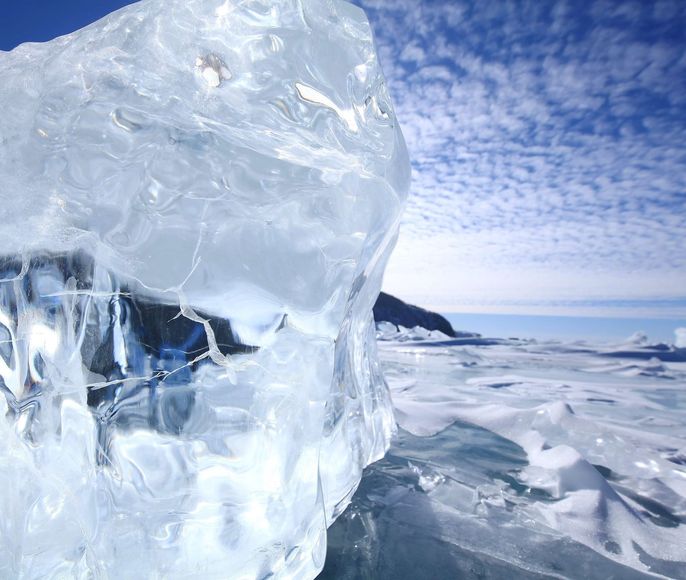 Байкал: чистый лед, горы Бурятии и термальные источники и староверы