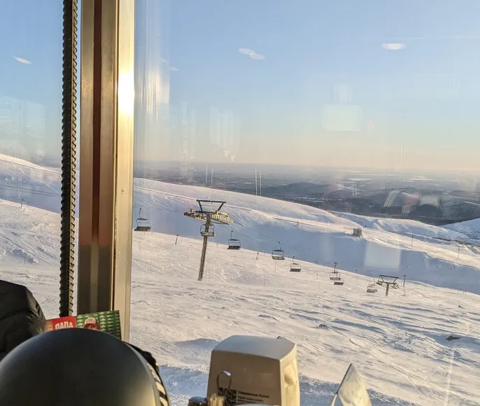 По горнолыжным трассам За Полярным кругом