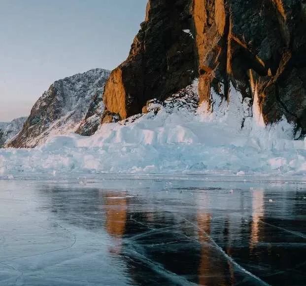 Лёд Байкала