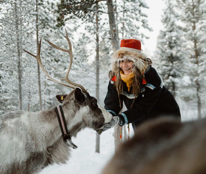 В гости к Саамам и Оленям, с ухой и северным чаем