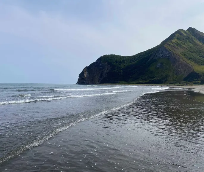 Бухта Тихая с ночевкой на берегу Охотского моря + Клоковский водопад (индивидуально или для готовых групп)