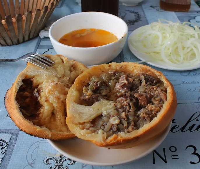 Южный Кыргызстан за 8 дней: горы, кони, орехи и сочные самсы. Без толп. Всё включено.