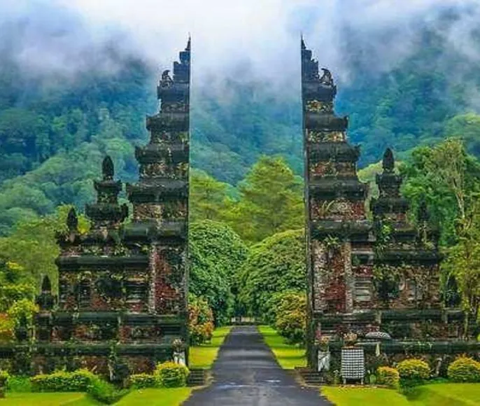 БАЛИ. РЕТРИТ НАСЛАЖДЕНИЯ НА ИЗУМРУДНОМ ОСТРОВЕ БОГОВ