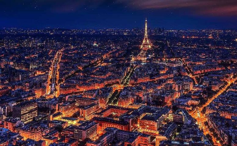 Огни ночного парижа