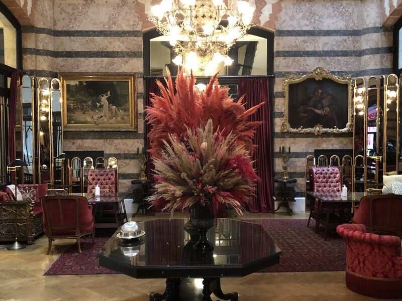 По следам Агаты Кристи (6/9)