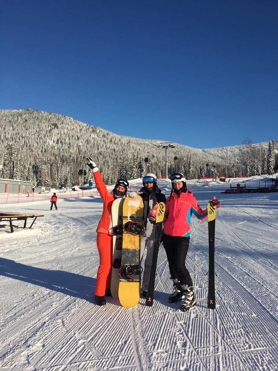 Тиндер тур в Шерегеш: в пещеры на снегоходах, фрирайд, парапланы (39/100)