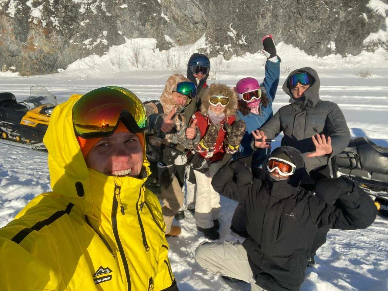 Тиндер тур в Шерегеш: в пещеры на снегоходах, фрирайд, парапланы (62/100)