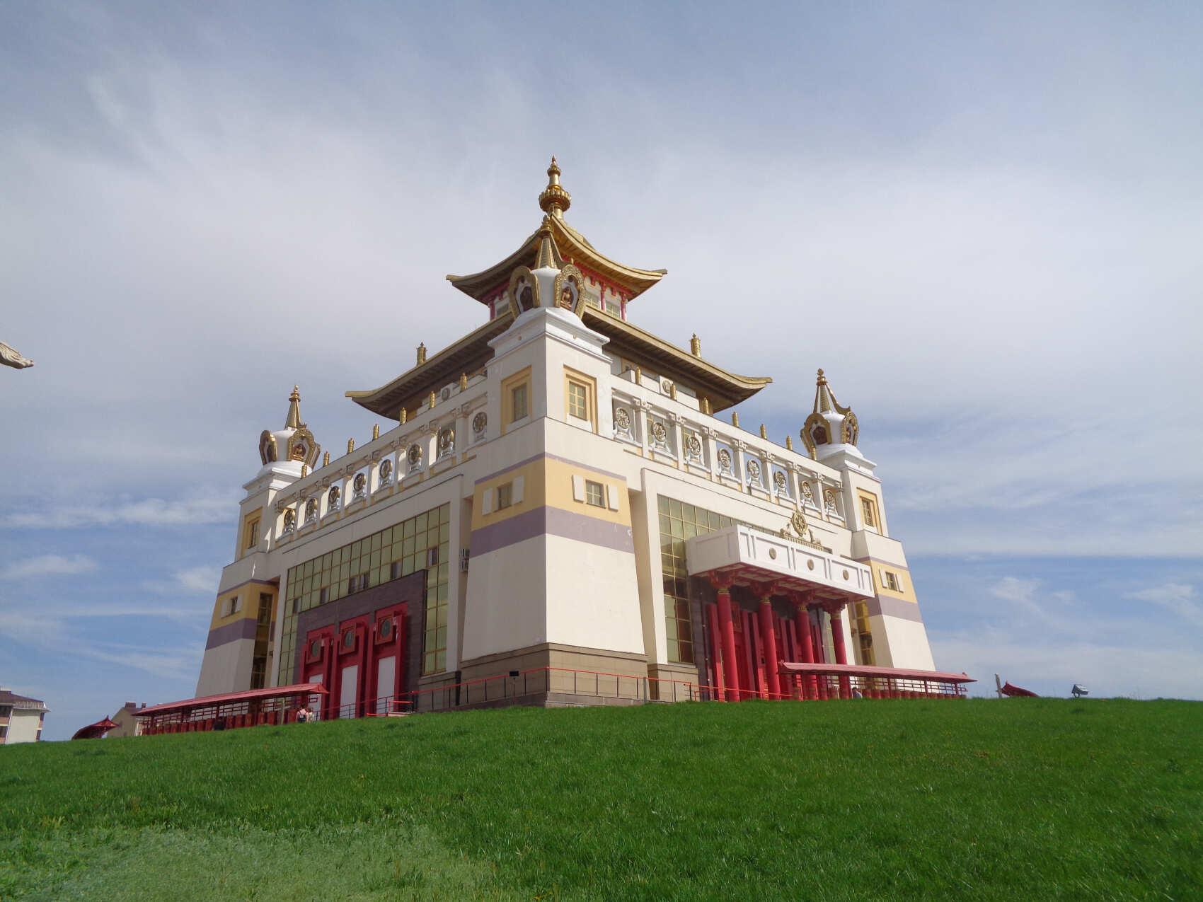 Калмыкия, тюльпанные поля, озеро Баскунчак и Золотая Элиста (5дн./5 ноч.) (24/51)