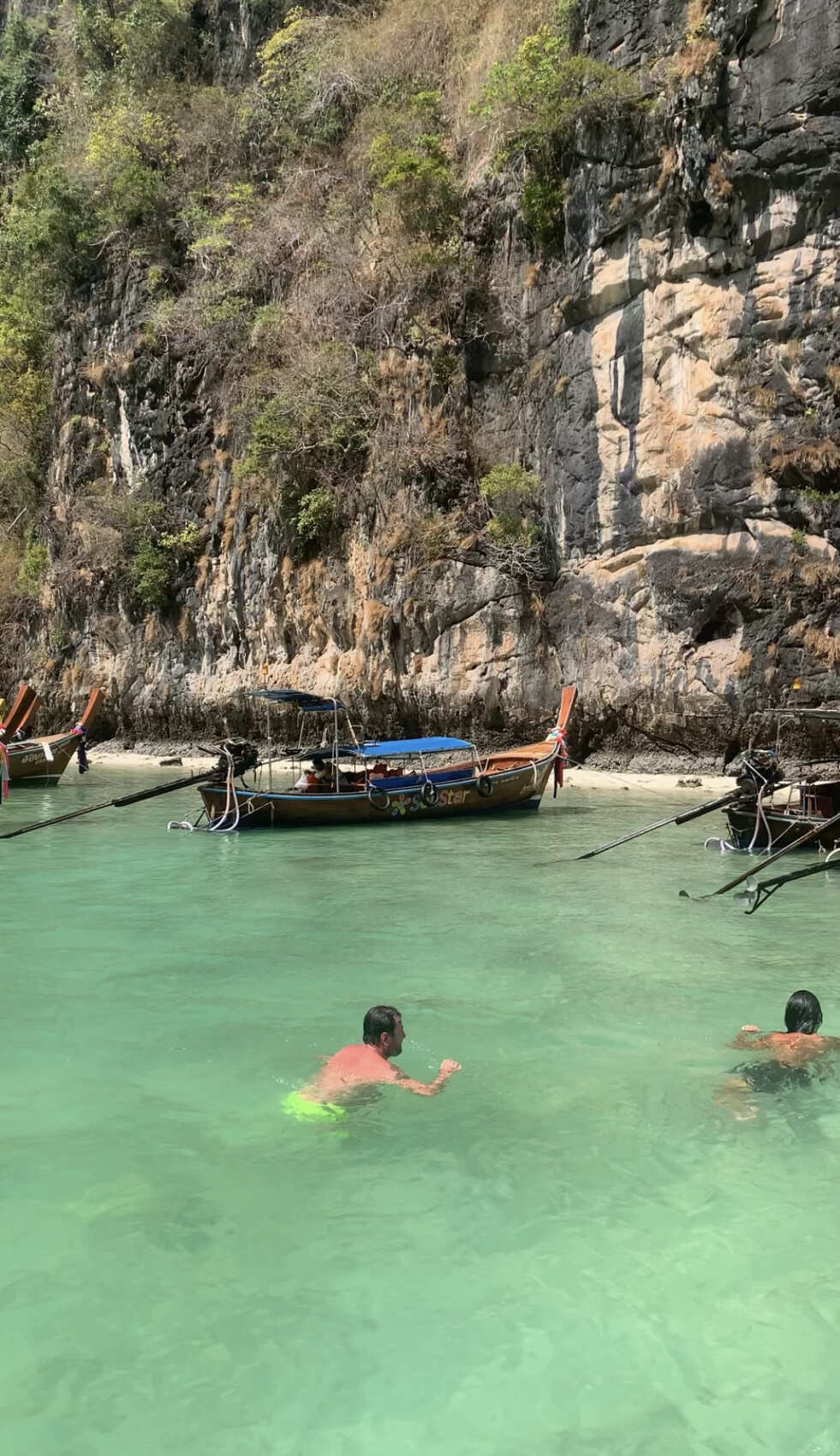 Путешествие на необитаемые острова архипелага Phi Phi. Сноркелинг с черепахами (10/41)