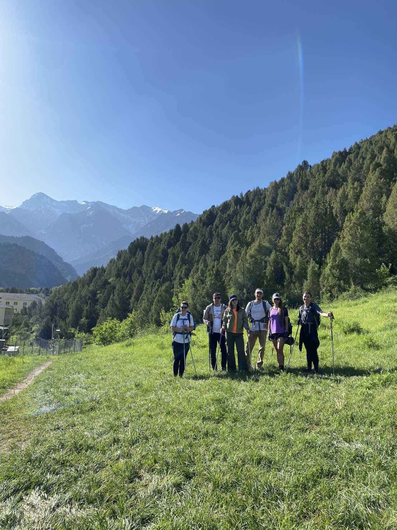 В сердце природы и пикник с видом на вершины (3/8)