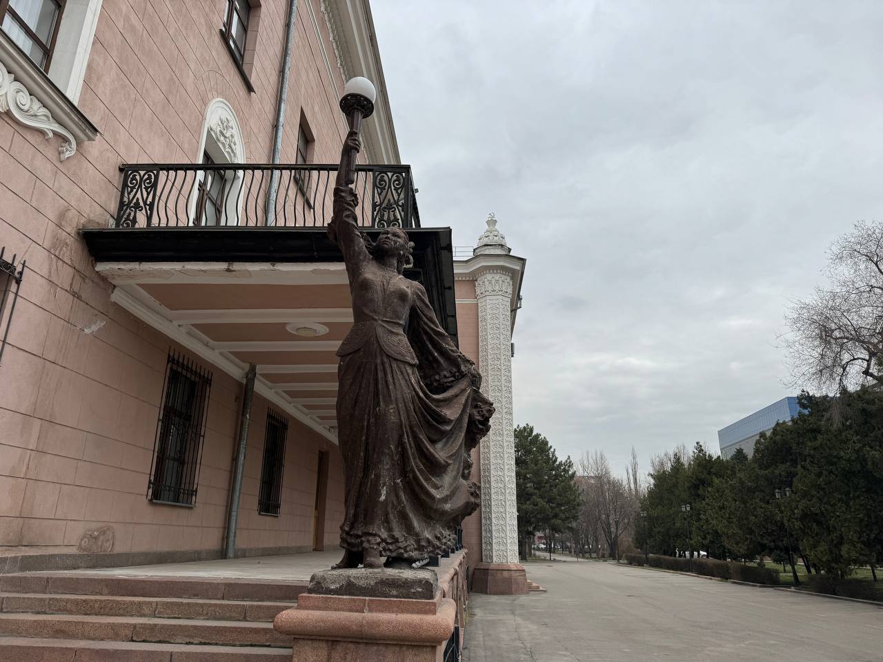 Ala Archa National Park & Bishkek City Tour ( History, Culture & Architects ) (копия) (20/29)