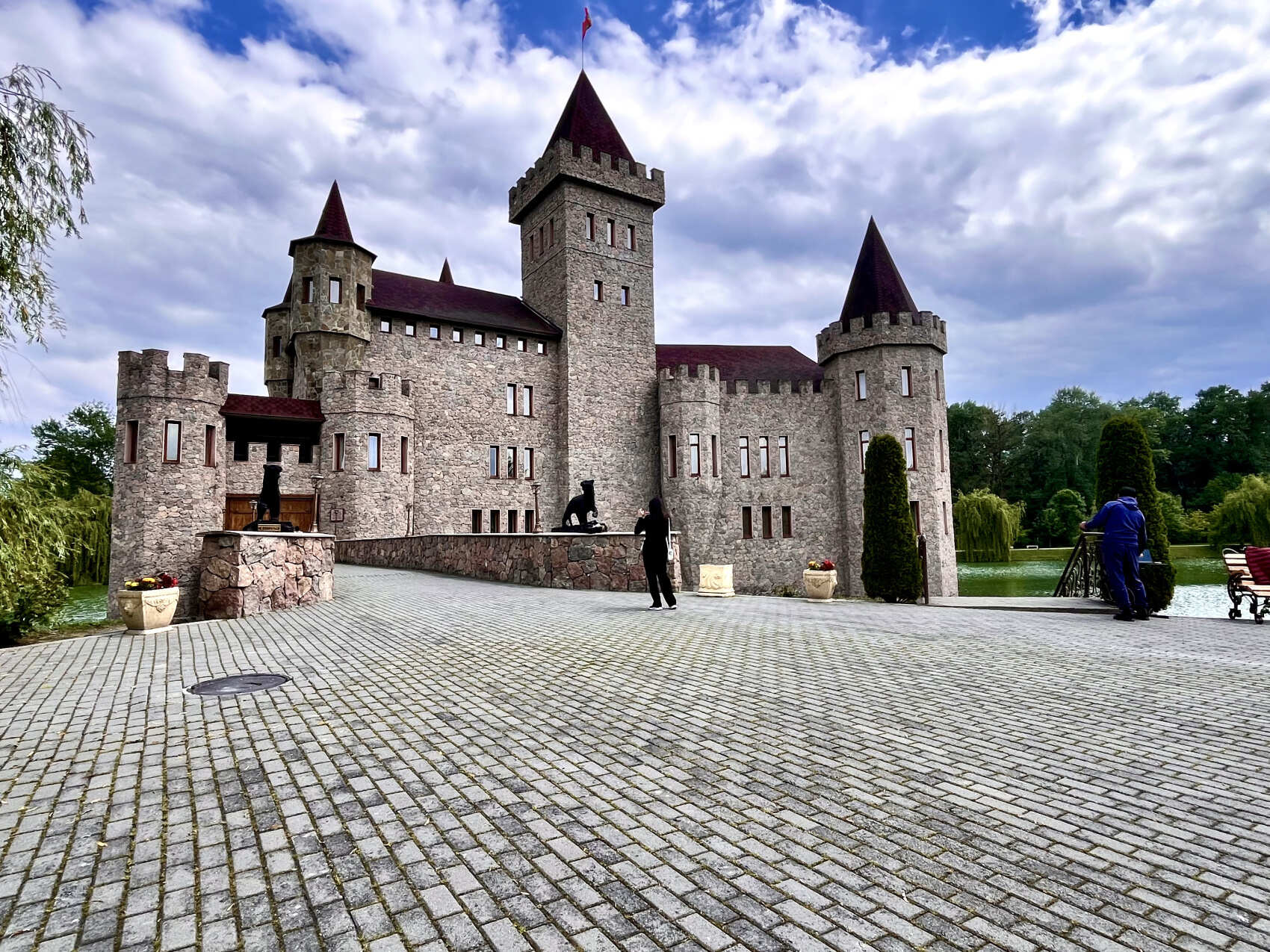 Романтическое путешествие к замку Шато Эркен с релаксом в термальных источниках (2/10)