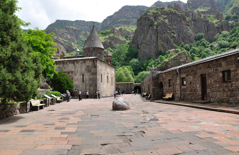 Экскурсия Гарни - Симфония камней - Гегард (10/12)