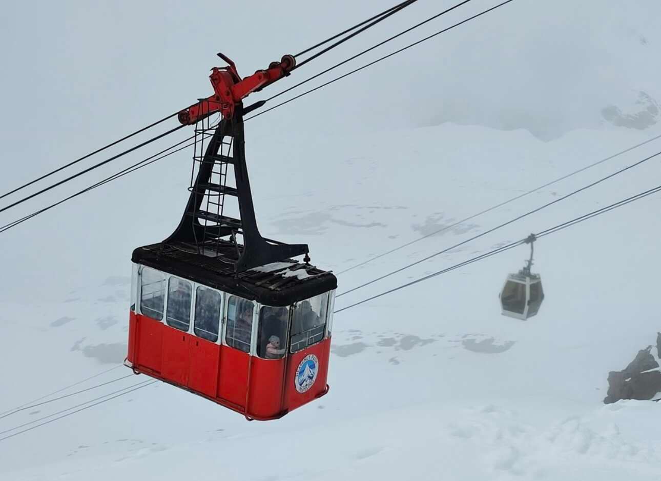 Эльбрус, ущелье Адыр-Су, Гижгит и Поляна нарзанов (9/10)