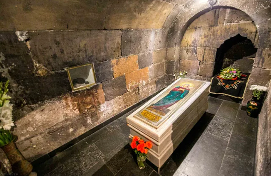 Экскурсия в Святой Эчмиадзин и храм Звартноц (11/18)