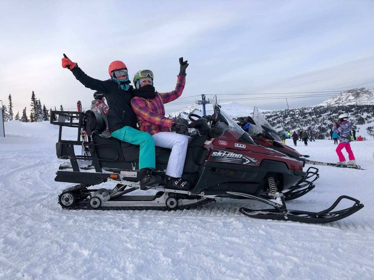 Тиндер тур в Шерегеш: в пещеры на снегоходах, фрирайд, парапланы (32/100)