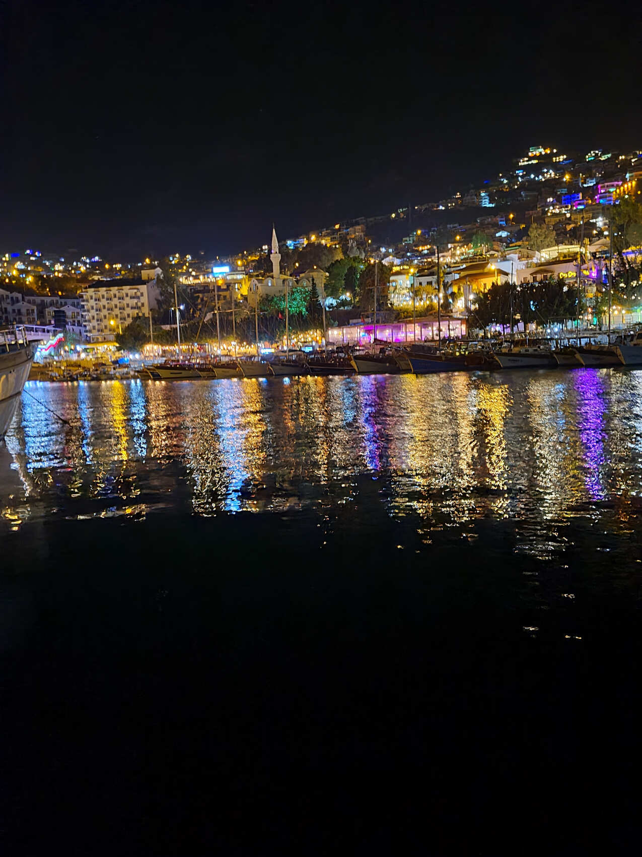 10 уникальных локаций турецкого побережья, доступных только с моря (на Баварии) (9/63)