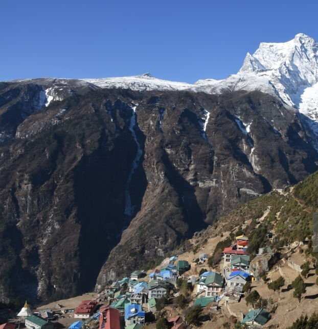 Треккинг к Базовому лагерю Эвереста.  Восхождение на Кала Паттар (5/19)