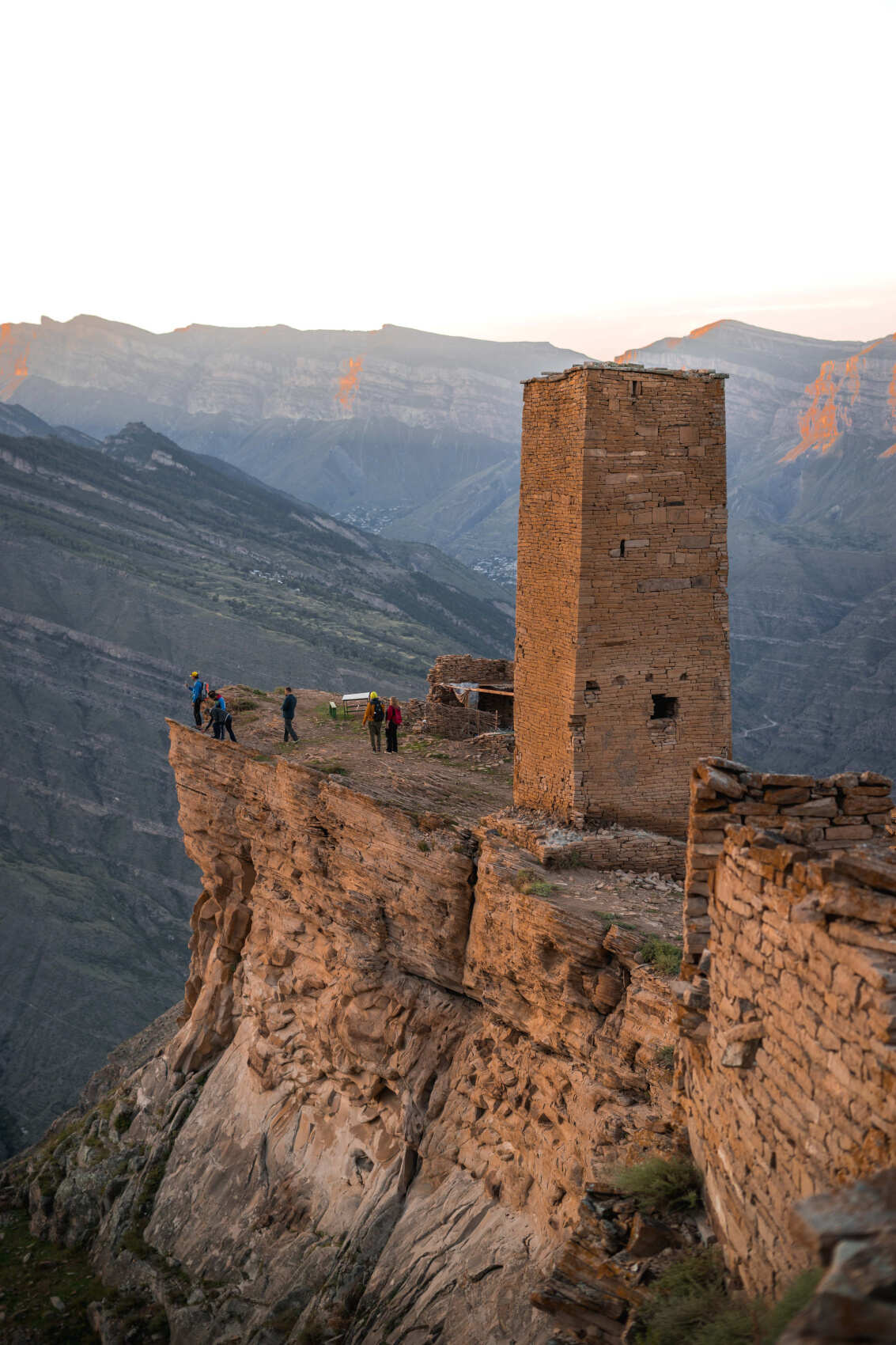 Высокогорный Дагестан и язык тролля. Карадахская теснина и Гоор