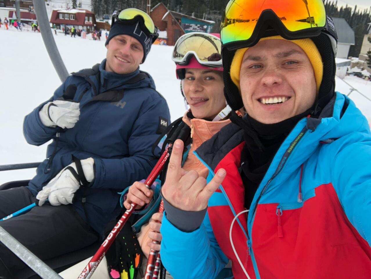 Тиндер тур в Шерегеш: в пещеры на снегоходах, фрирайд, парапланы (37/100)