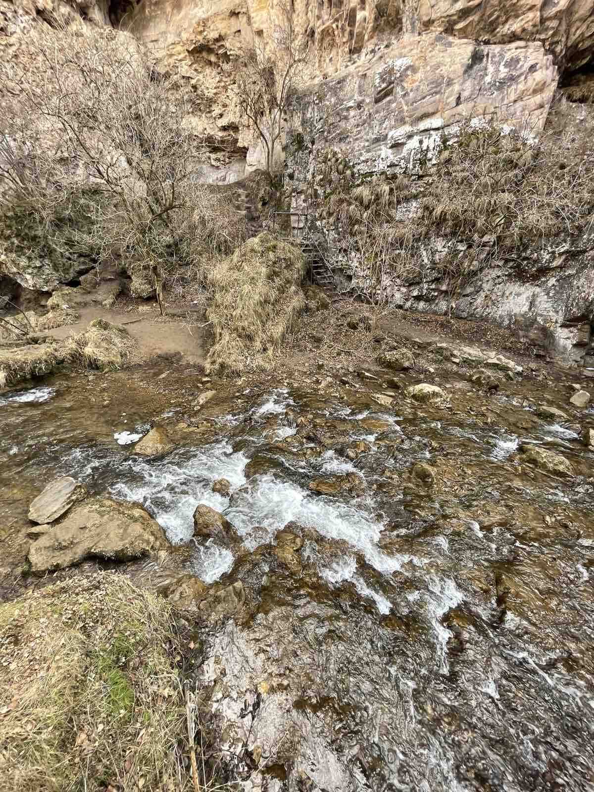 Термальные источники и водопады: путь здоровья (6/8)