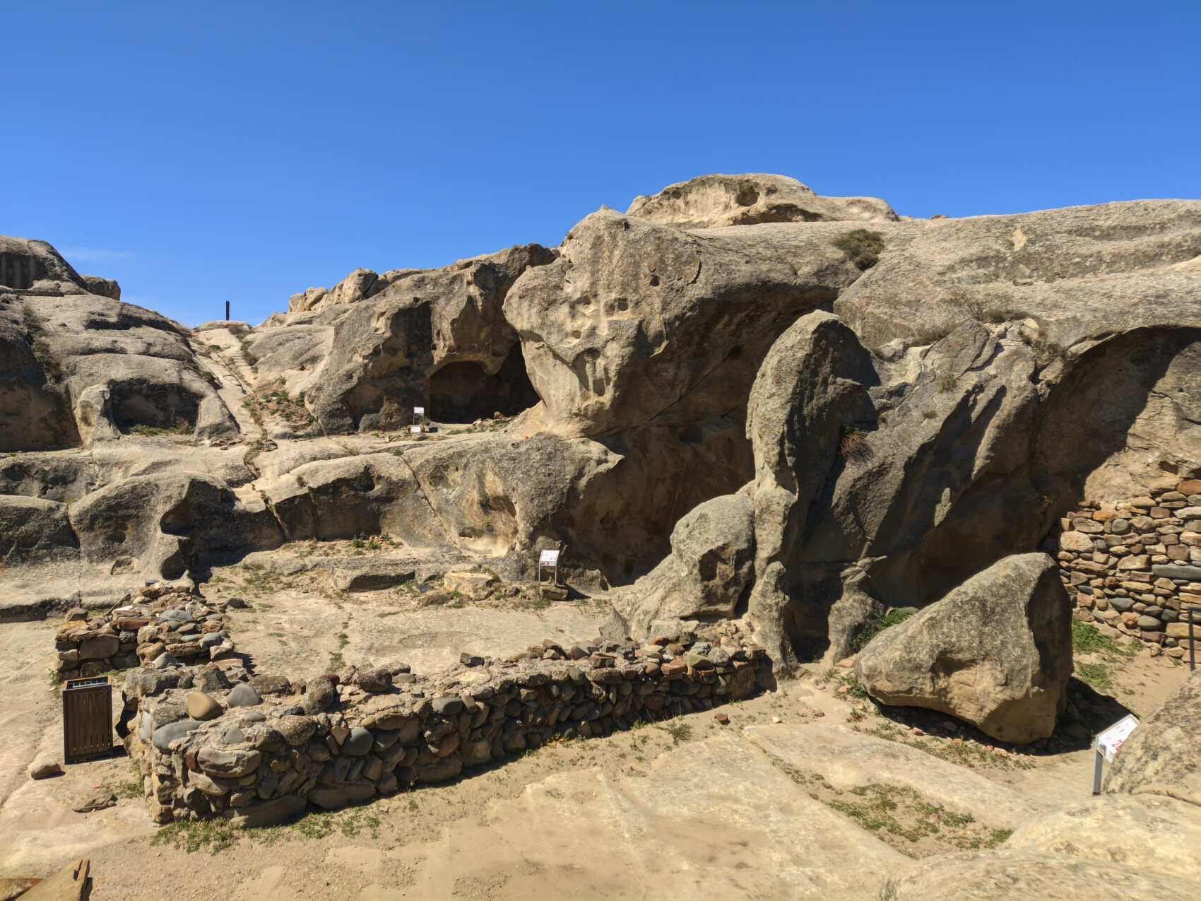 Природа и древности: Дашбаши, Дидгори и Уплисцихе (9/17)