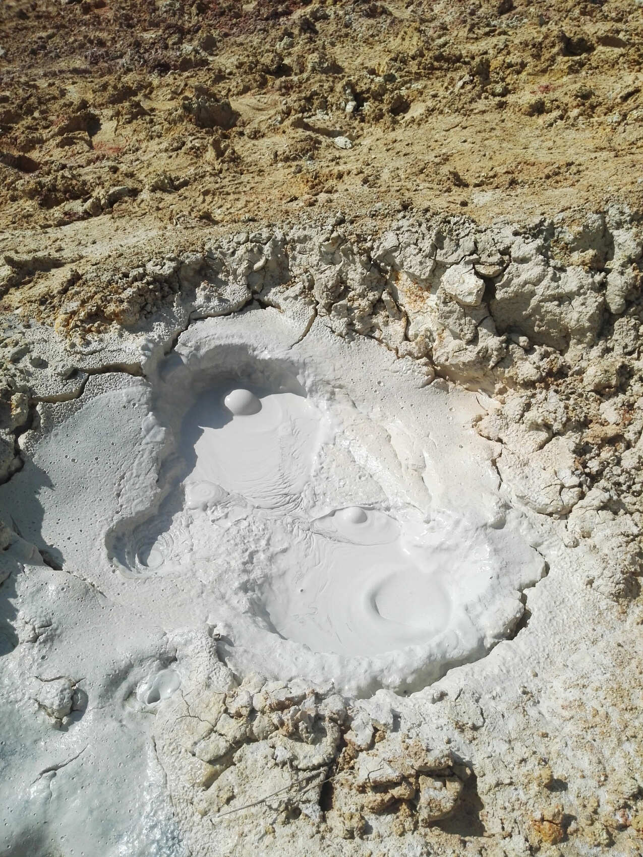 Дачные источники Мутновского вулкана Фумарольные поля активной зоны (4/8)