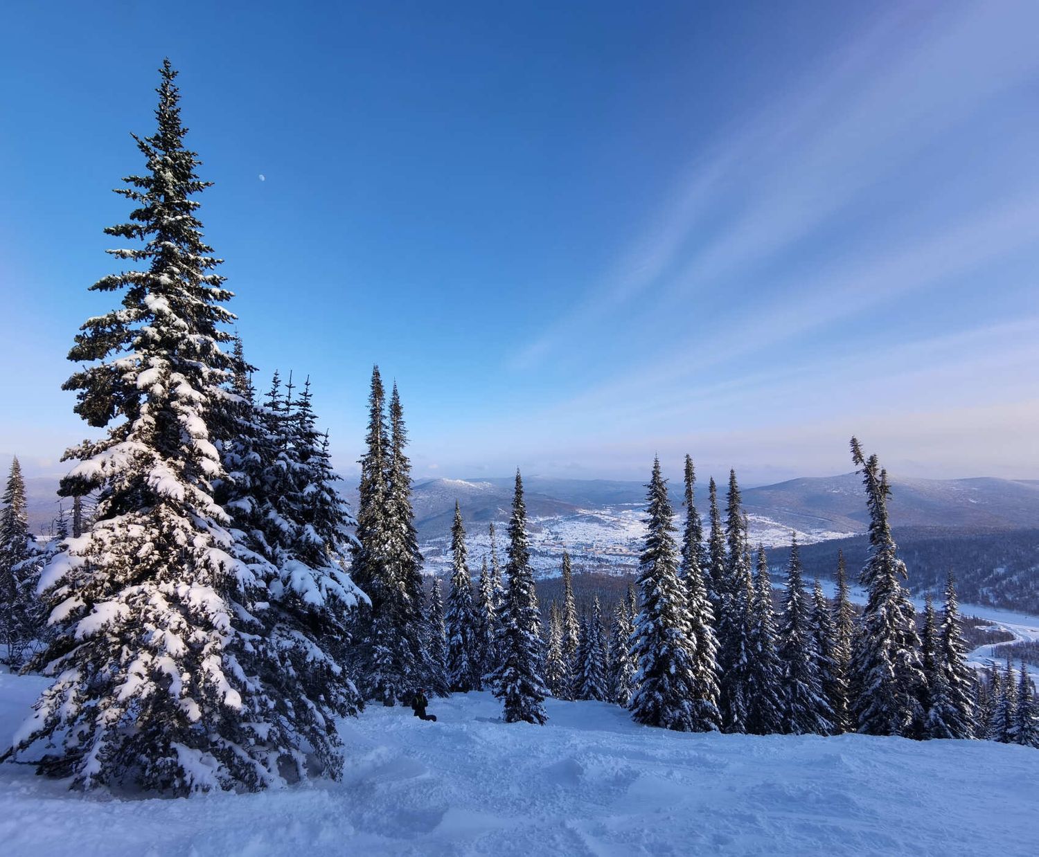 Тиндер тур в Шерегеш: в пещеры на снегоходах, фрирайд, парапланы (20/100)