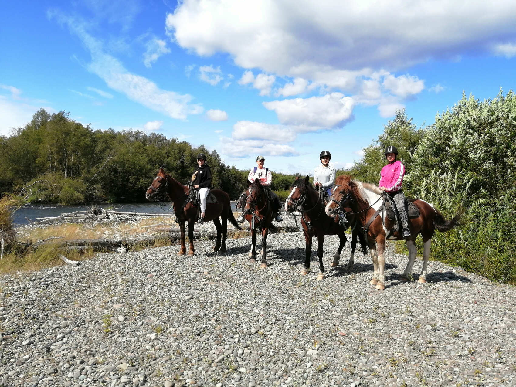 Конный тур к реке Авача (4/17)