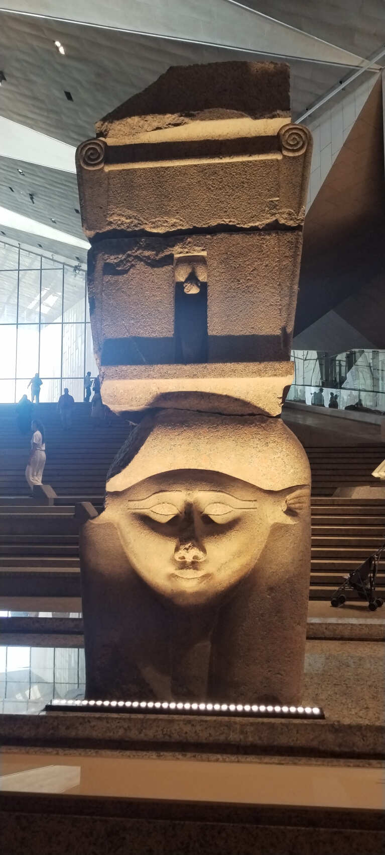 Большой Египтский музей и пирамиды за один день (5/24)