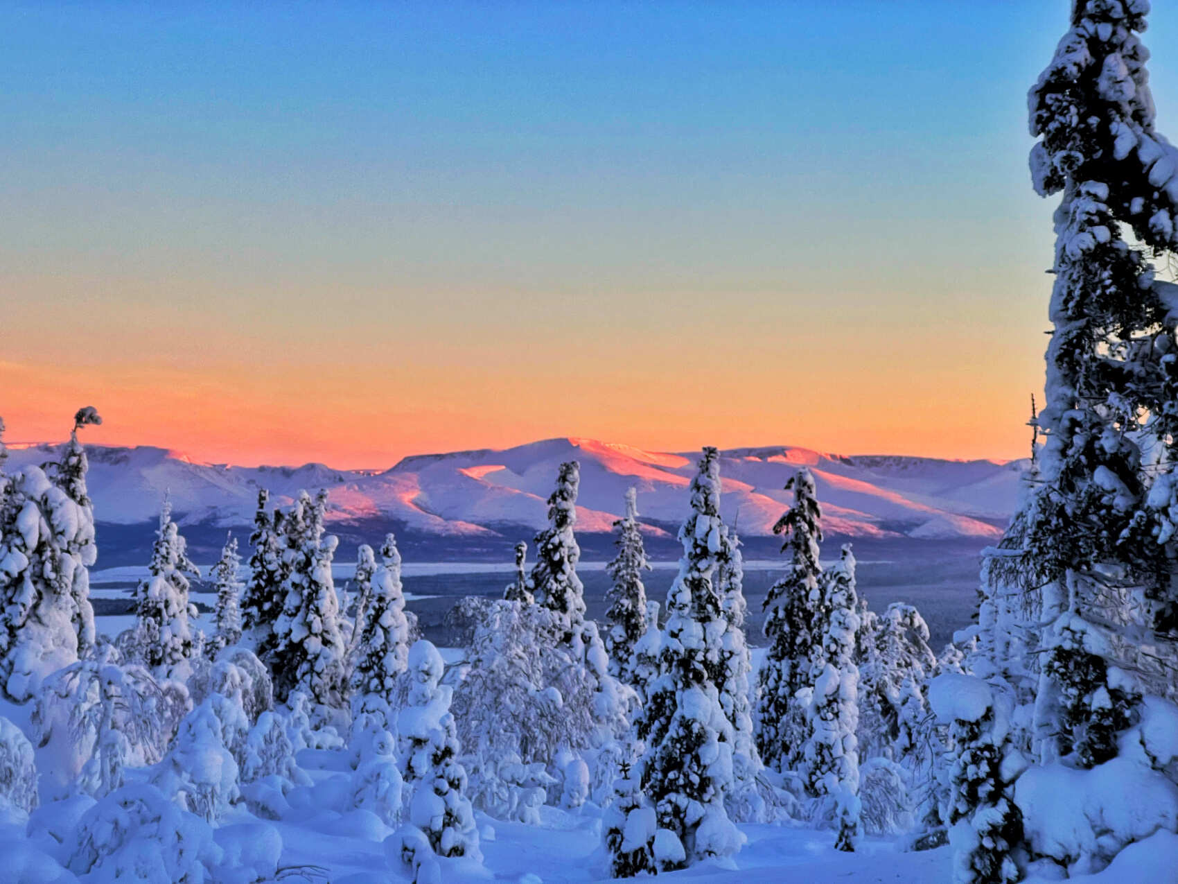 Поход в горы Хибины на снегоступах