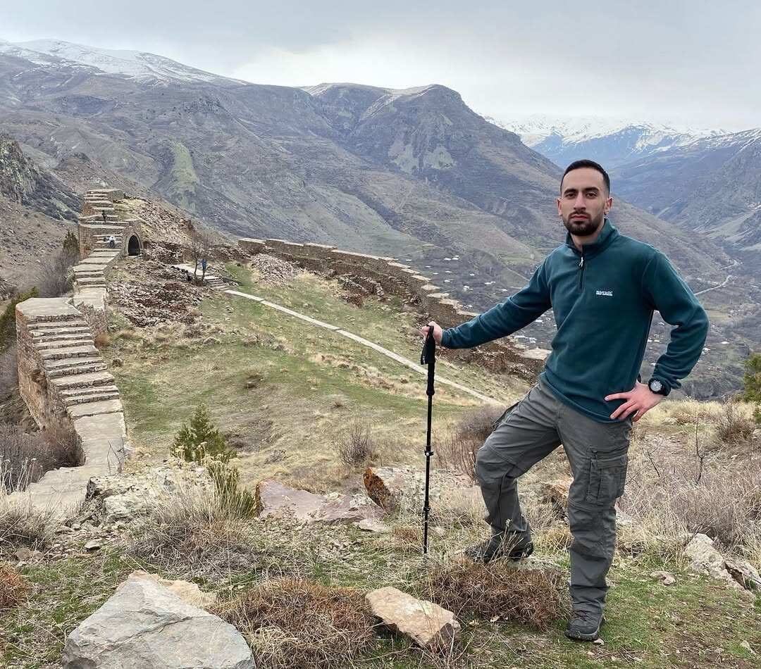 Поход к крепости Смбатаберд и монастырю Цахац Кар (2/10)