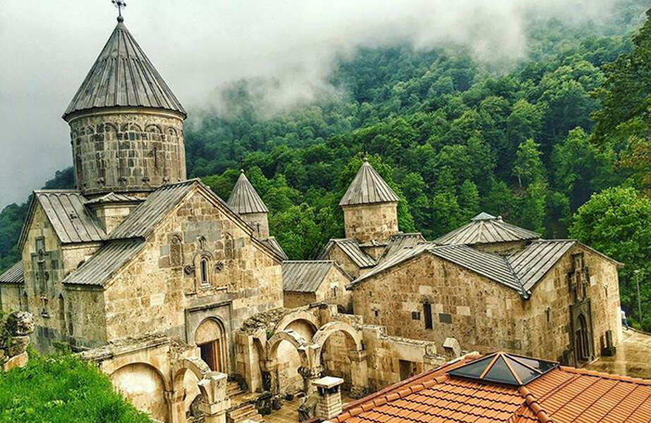 Экскурсия к озеру Севану и монастырям Агарцин и Гошаванк (12/18)